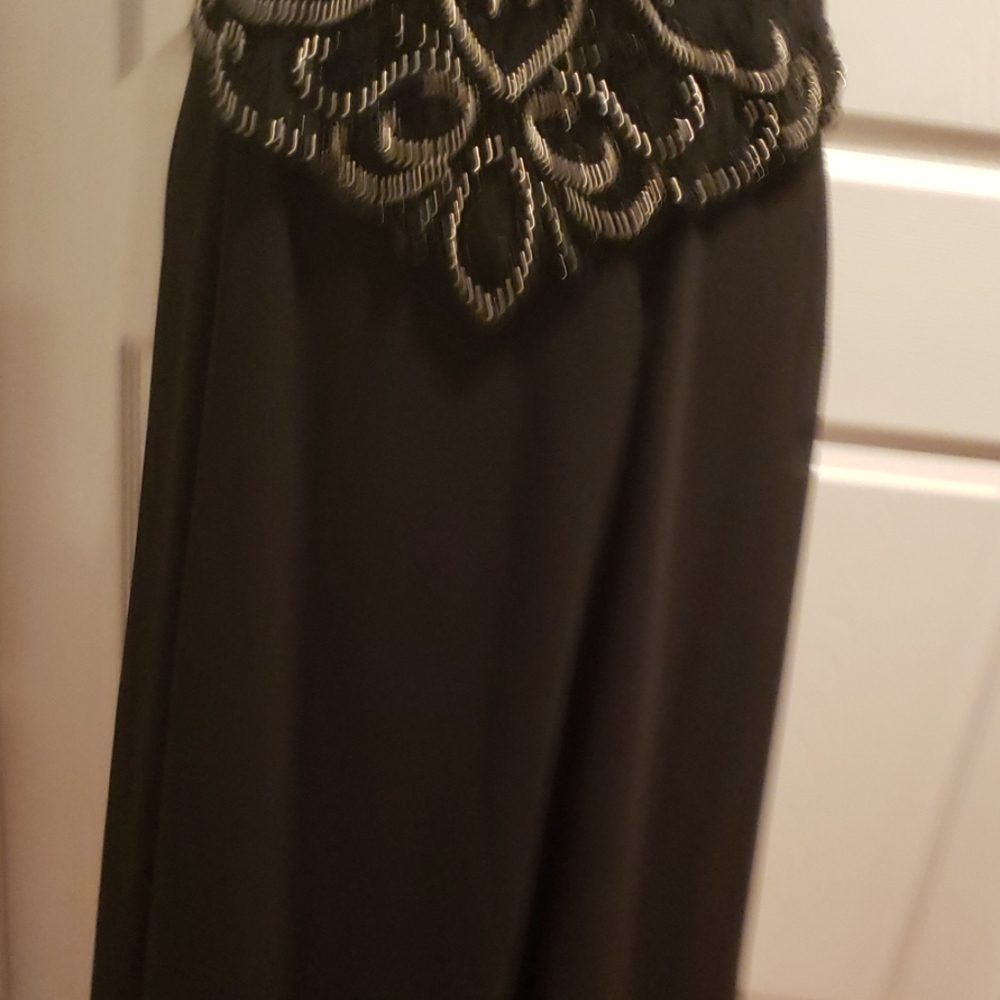 Dress - Picture 2 of 6